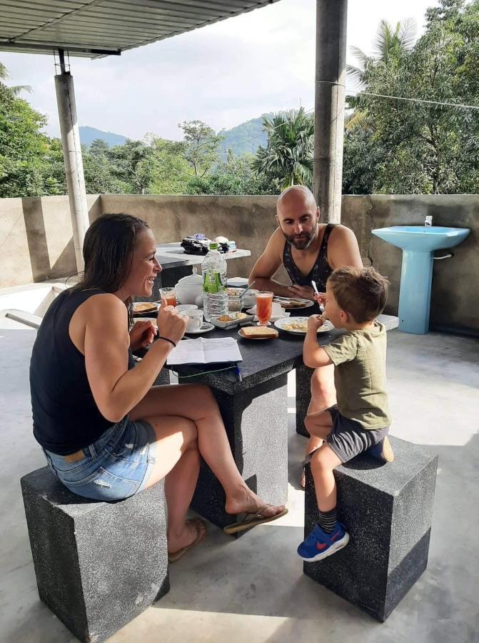 Sura Homestay แคนดี้ ภายนอก รูปภาพ