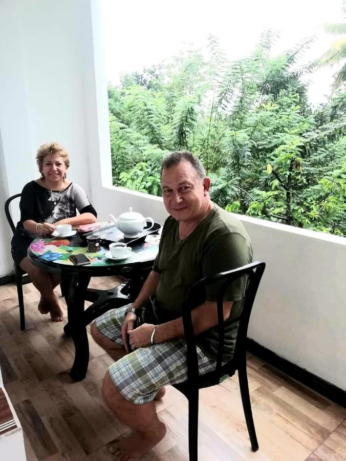 Sura Homestay แคนดี้ ภายนอก รูปภาพ