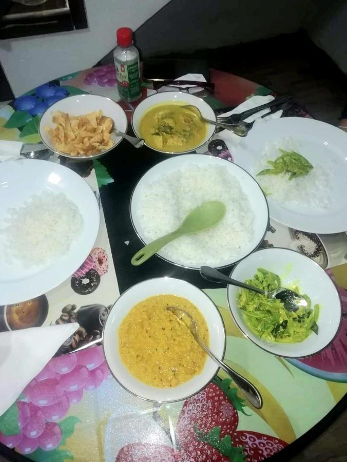 Sura Homestay แคนดี้ ภายนอก รูปภาพ